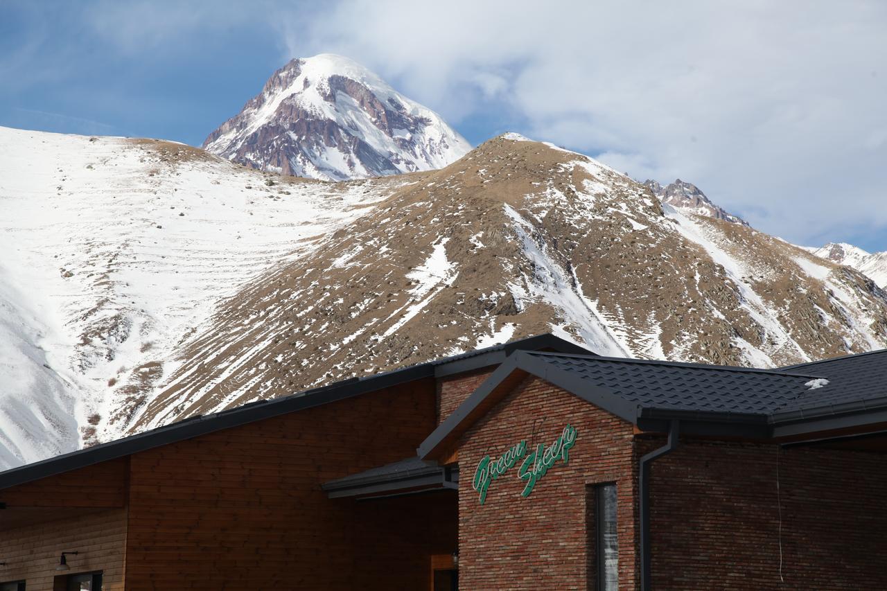 Green Sheep Hotel Kasbegi Buitenkant foto